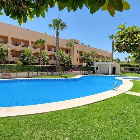 Apartment Homes Of Spain: Beachfront With Private Pool At Paraiso Playa *